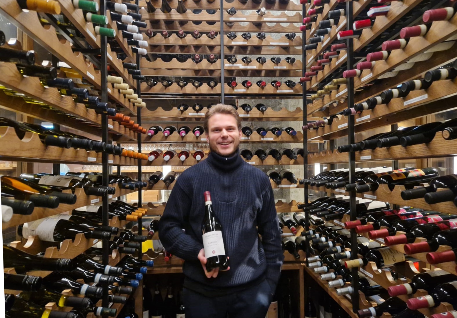 Helmikuun 2024 sommelier on Leo Blosseville